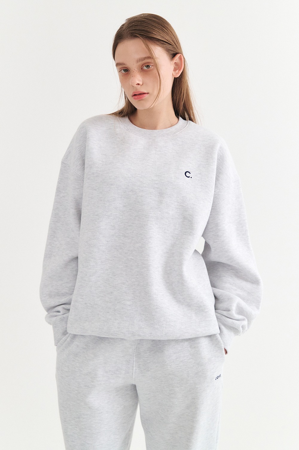 clove - [21Winter] Classic Fleece Sweatshirt_Women (Light Grey)