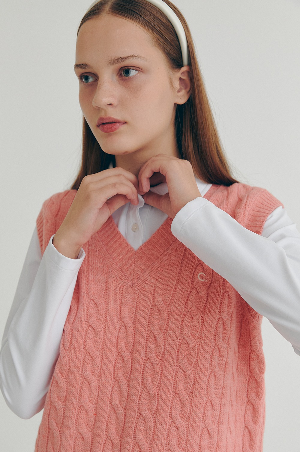 clove - [22FW clove] Cable Wool V-Neck Vest (Pink)