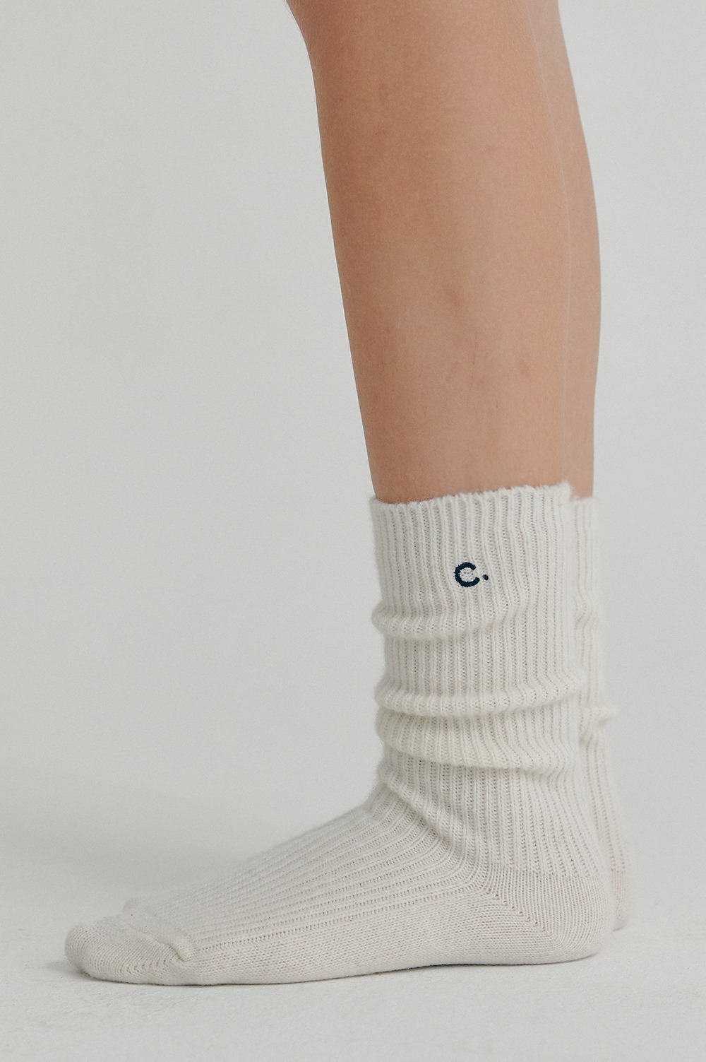 clove - [22FW clove] Cashmere Blended Socks (Ivory)