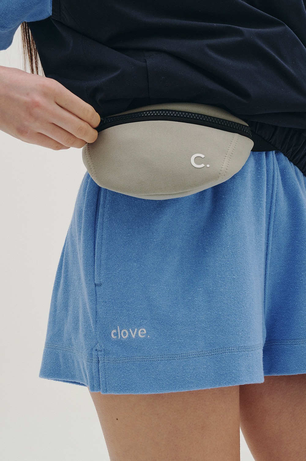 clove - Belt Bag (Grey)