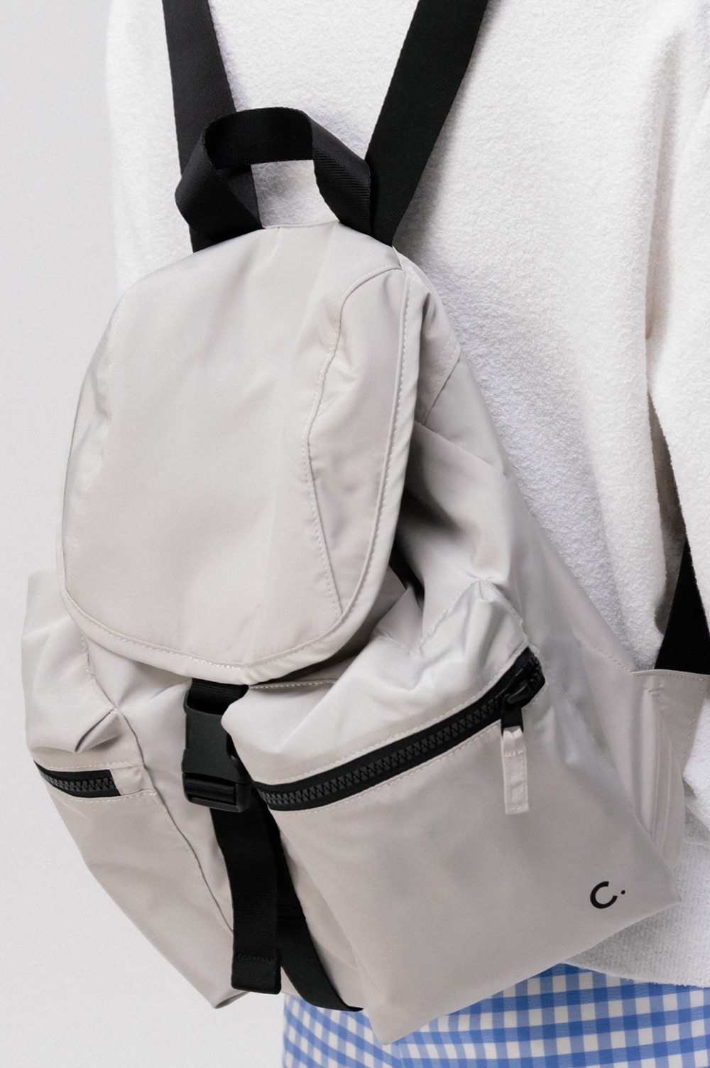 clove - [24SS clove] Pocket Backpack (Beige)